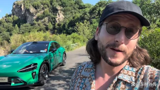 小米YU7首发试驾测试 海外好评如潮